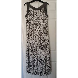 Perceptions Womans  Sleeveless Maxi Dress Size Large
